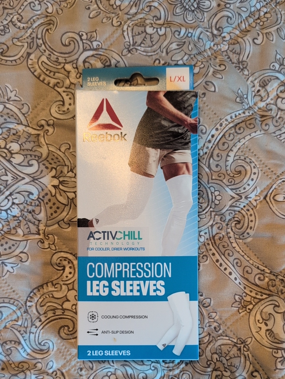 Reebok White Compression Leg Sleeves L/XL - ActivChill